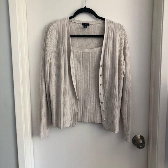 Gap Cardigan Set XL - Picture 2 of 8